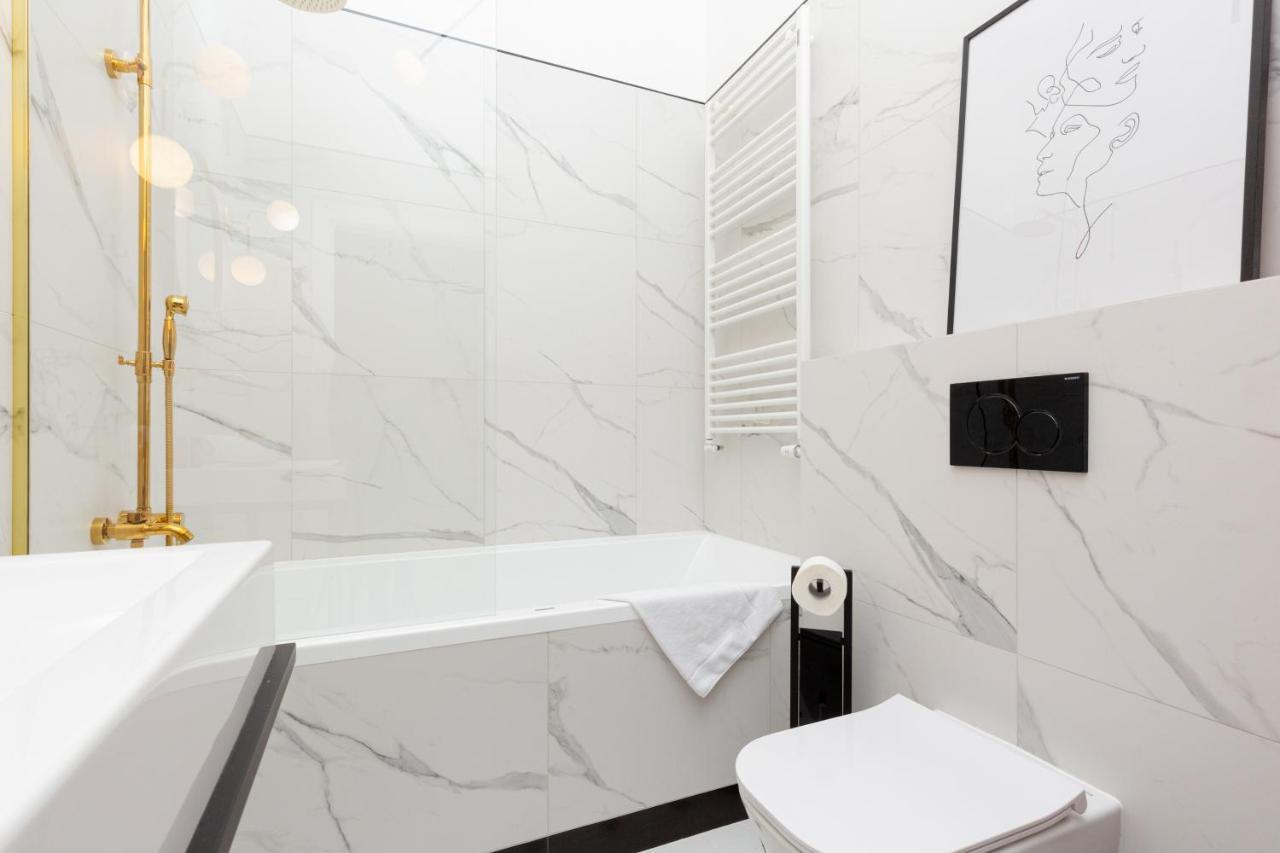 ורשה Lux Golden Apartment Praga Kepna By Renters Prestige מראה חיצוני תמונה
